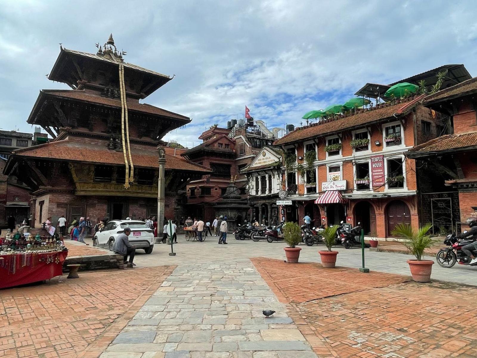 Patan Square - 2 Km From Patan Durbar Square Hotel Exterior photo